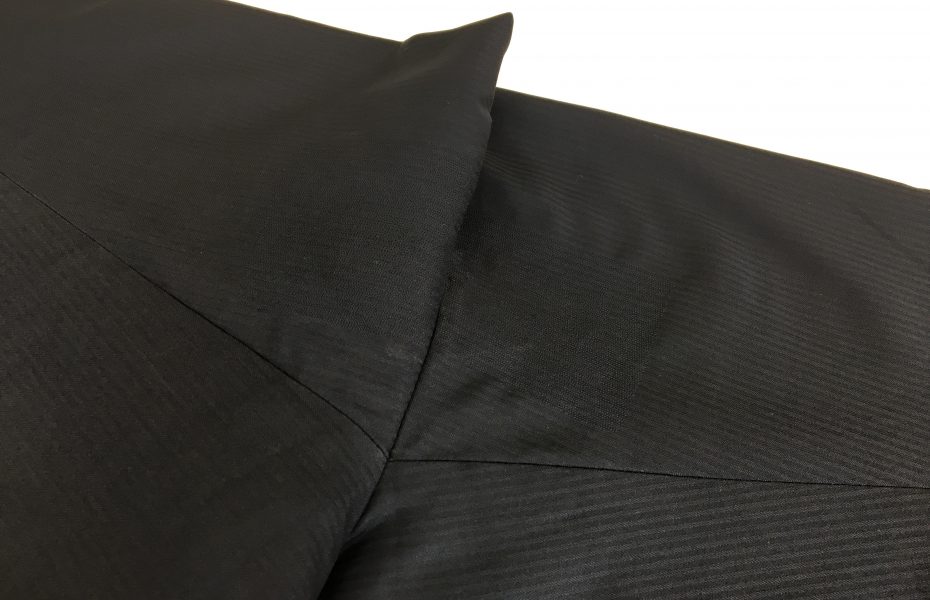 パンツ股修理（ブラックストライプ）